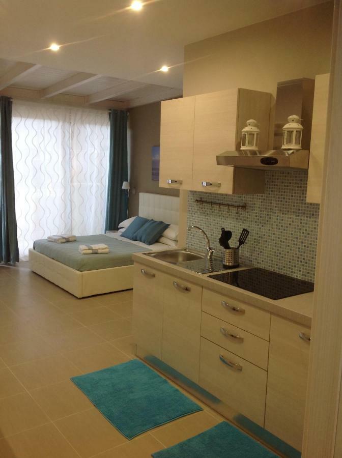 Casa Lucrezia Apartment จีอาร์ดีนี นักซอส ภายนอก รูปภาพ